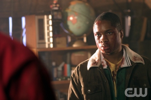 TheCW Staffel1-7Pics_149.jpg - SMALLVILLE"Velocity" (Episode #313)Image #SM313-8245Pictured: Sam Jones III as Pete RossPhoto Credit: © The WB/David Gray